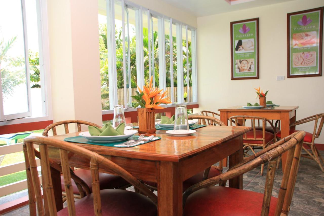 Badladz Staycation Condos Puerto Galera Exterior photo
