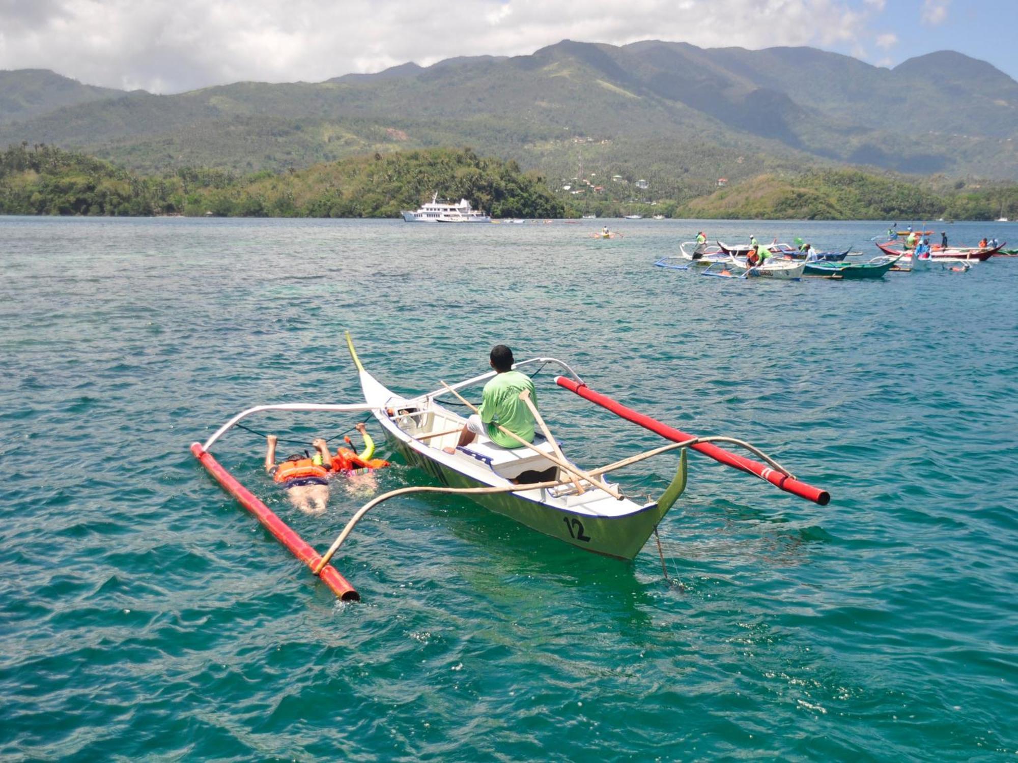 Badladz Staycation Condos Puerto Galera Exterior photo